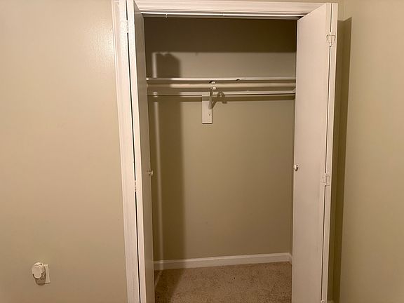 5th image of 4513 Park Knoll Ln
