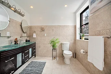 Sold by Engel & Völkers New York City