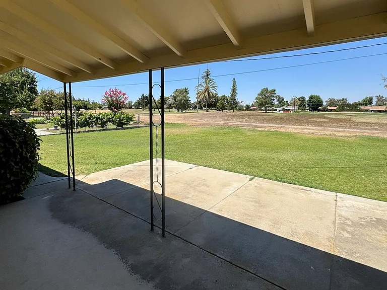 604 River Oaks Dr — Photo 10