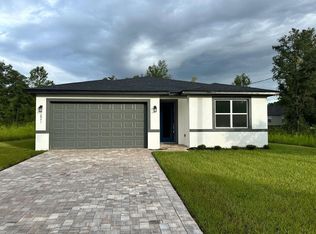 2951 W Yorkshire Pl, Citrus Springs, FL 34433