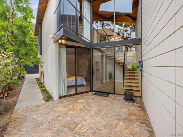 2036 Santa Fe Ave, Del Mar, CA 92014