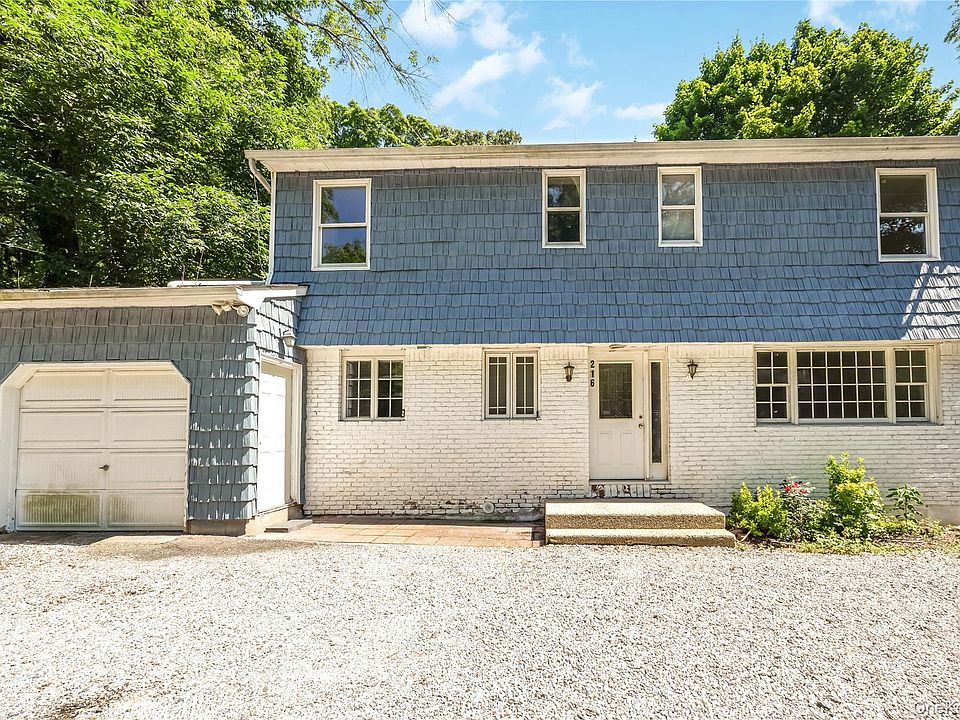 1st image of 216 Woodbury Road