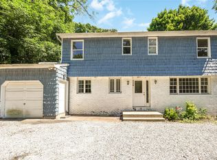 216 Woodbury Rd, Woodbury, NY 11797