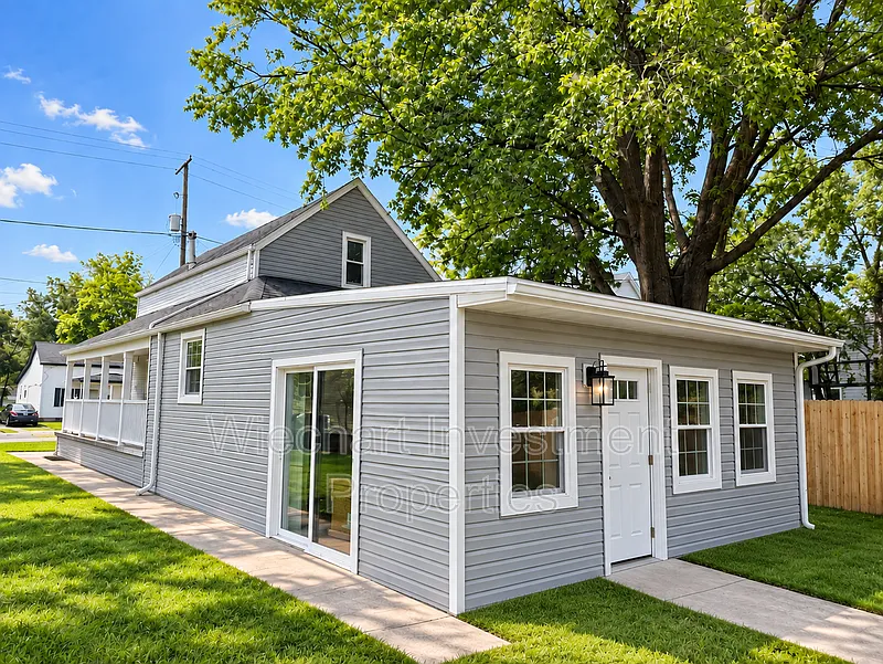 3 bed, 1.0 bath, $1,850 — Photo 4
