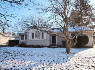 19 Hilltop Dr, Le Roy, NY