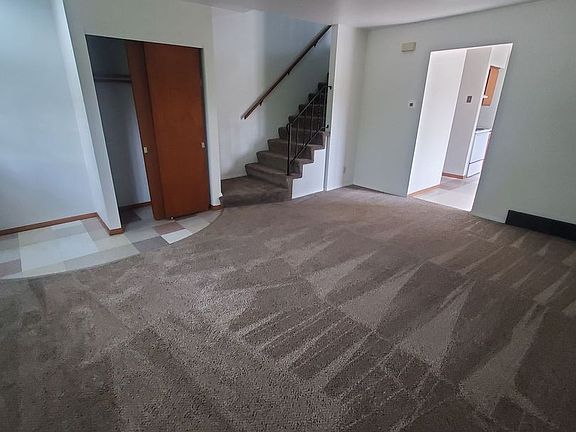 2nd image of 650-670 S 60th St