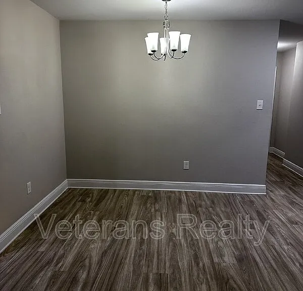 14073 Fox Hill Dr — Photo 4
