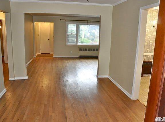 3rd image of 310 Willow St