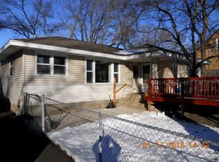 17952 W Greentree Rd, Grayslake, IL 60030