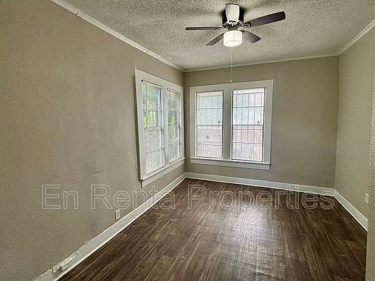 1925 Saint Louis Ave — Photo 12