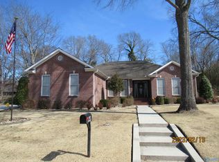 302 Sloss St SE, Hartselle, AL 35640