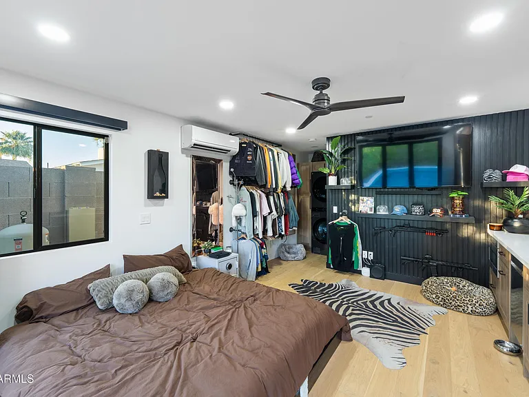 8614 E Highland Ave — Photo 43
