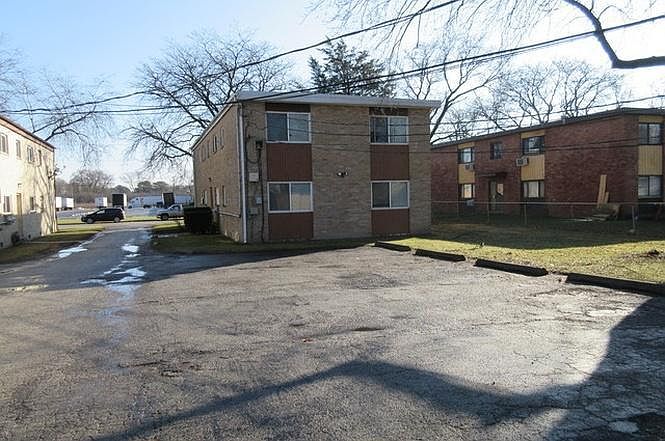 2nd image of 378 N 3rd Ave APT 1