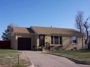 1206 Longbranch Rd, Dodge City, KS 67801