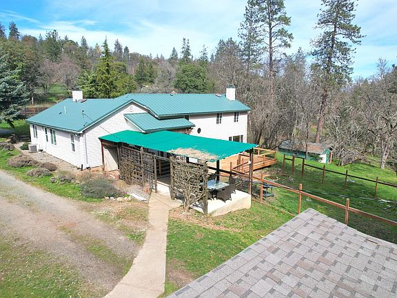 4th image of 5355 Coleman Creek Rd