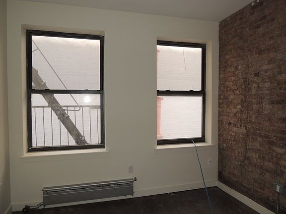 5th image of 3671 Broadway APT 28