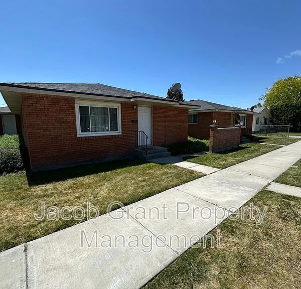 143 W Fremont Ave #1 — Photo 1