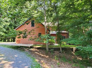 1855 Pleasant Woods Cir, Carbondale, IL 62902