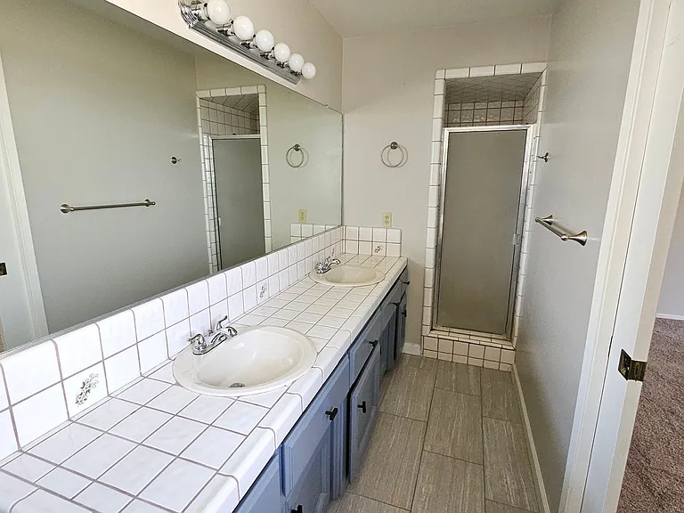 9709 Irene Ave — Photo 11