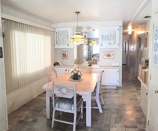 5th image of 690 San Mateo Cir