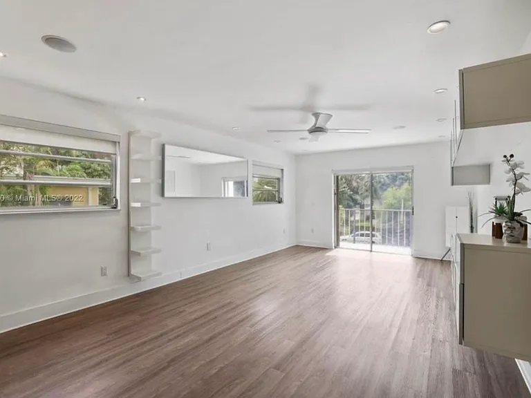 860 Euclid Ave #208 — Photo 16