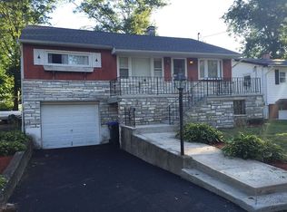7 Wright St, Greenwood Lake, NY 10925