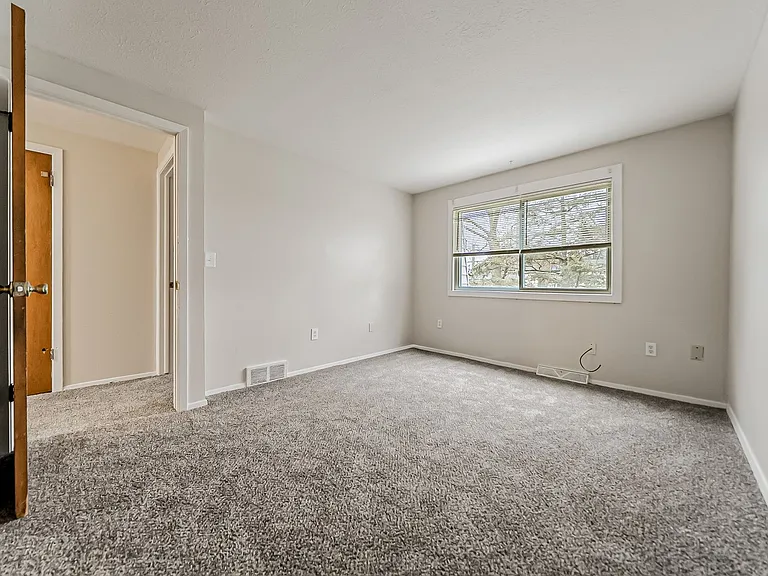 5520 Beavercrest Dr — Photo 16