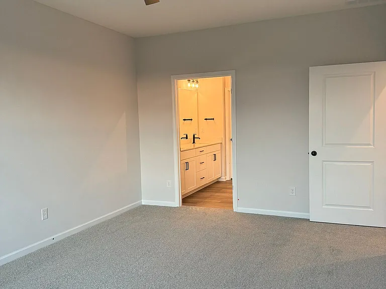 14394 Shrawley Ct — Photo 22