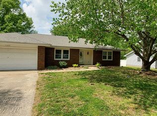 1629 S Oakland Ave, Bolivar, MO 65613