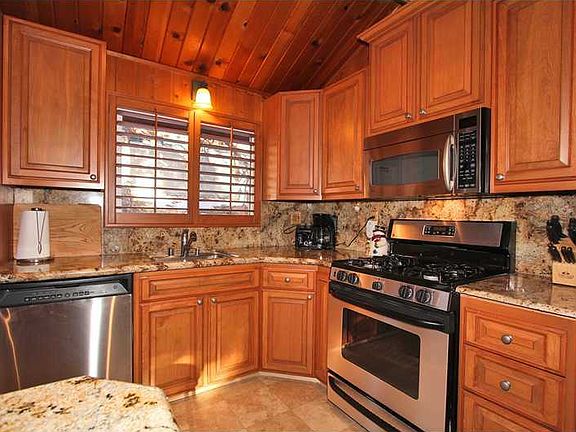 2nd image of 1224 Siskiyou Dr