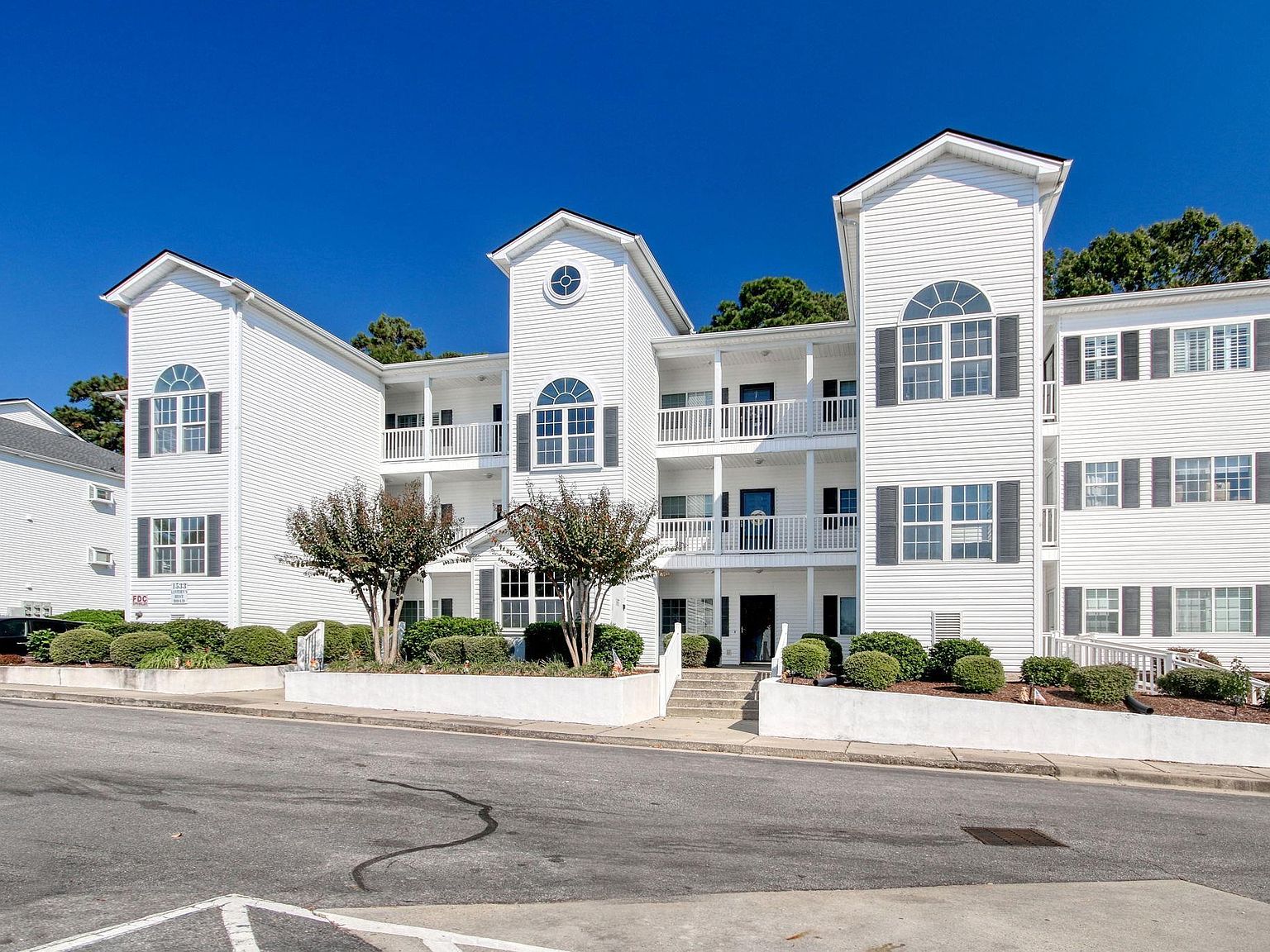 1533 Lanterns Rest Rd. #304