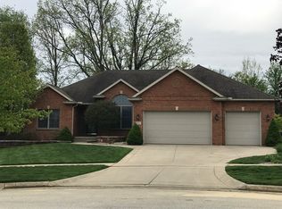 610 Hickory Ridge Dr, Tecumseh, MI 49286