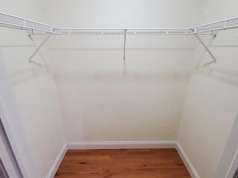 2453 W Grenshaw St #B — Photo 13