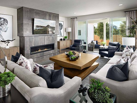 Plan 5805 - Great Room with Wrap Around Patio