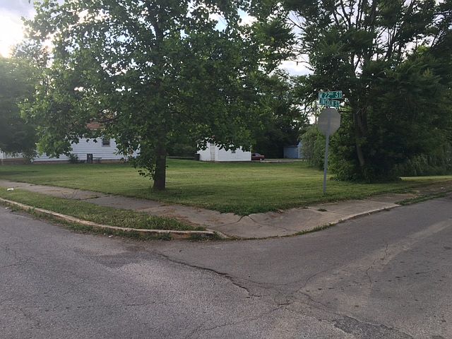2nd image of Vacant Double Lot On