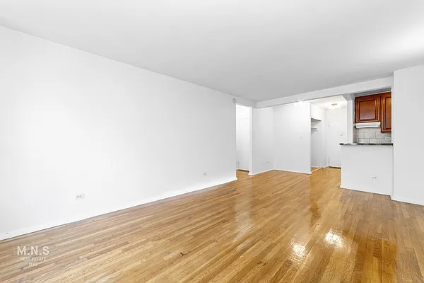 Rented by MNS | media 3