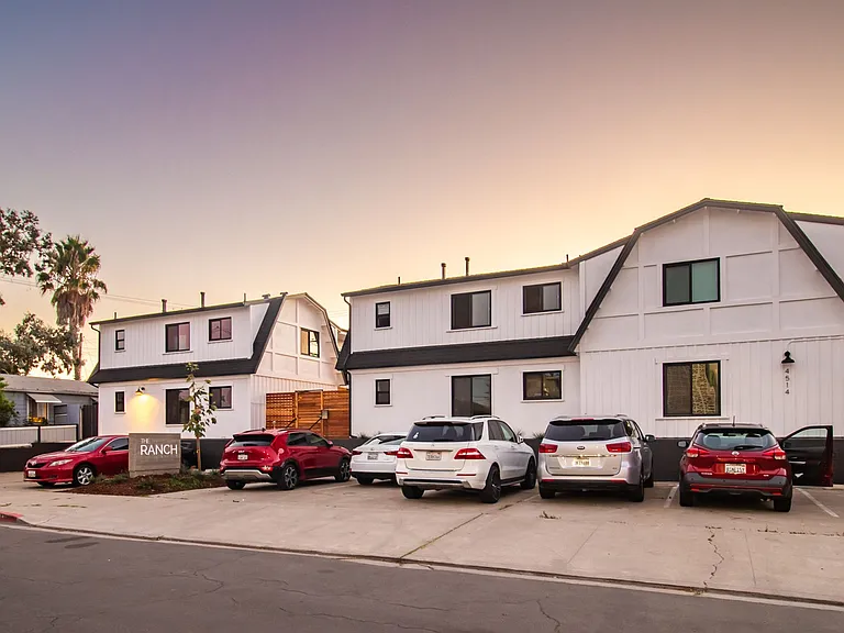 OPEN HOUSE THIS SATURDAY! The Ranch: Newly renovated 1 bed in normal heights with in-unit washer/... — Photo 1