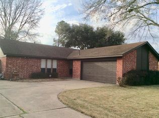 2034 Hamilton St, Rosenberg, TX 77471