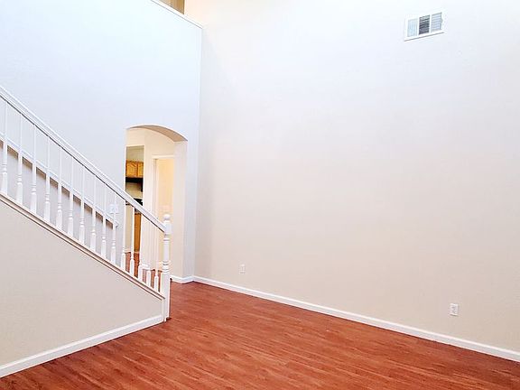 4th image of 1618 Fontanella Way