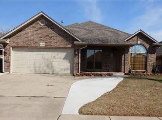 12316 Rockwood Ave, Oklahoma City, OK 73170