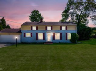 25542 Concord Dr, Beachwood, OH 44122