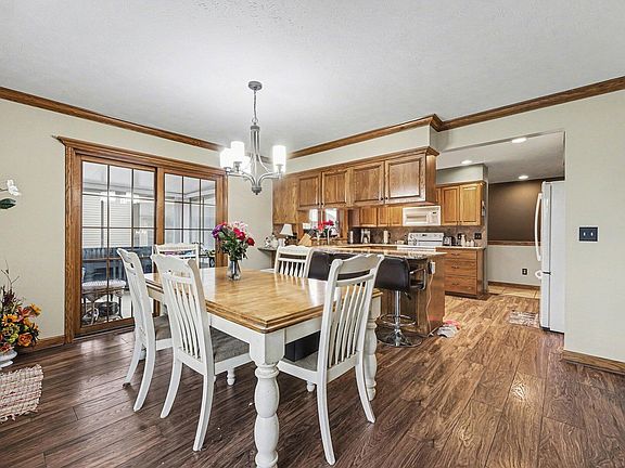 5th image of 4291 Oakridge Dr NW #116