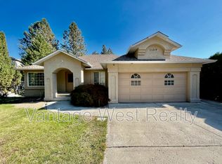1139A Caledonia Way, West Kelowna, BC V1Z 3N7