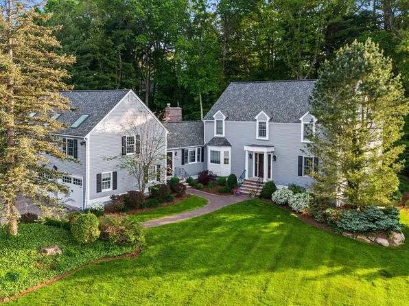 5 Shadow Ln, Andover, MA 01810