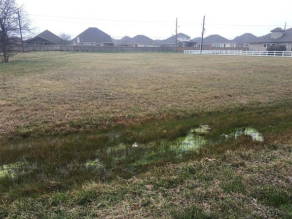 2nd image of 5703 Bridlewood Dr