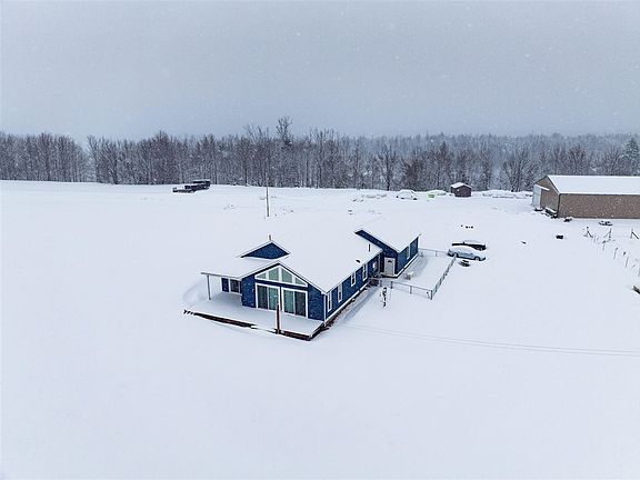 3rd image of 1791 Marion Center Rd