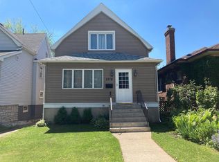 1718 Laporte Ave, Whiting, IN 46394