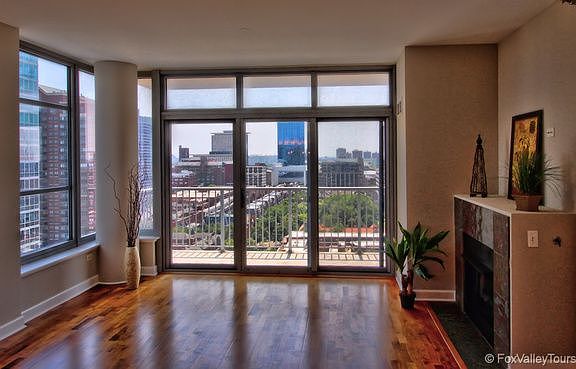 3rd image of 1600 S Prairie Ave #1709
