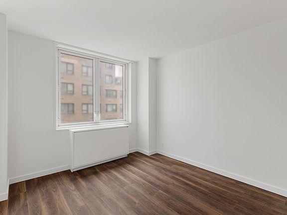 5th image of 212 E 47th St APT 8A