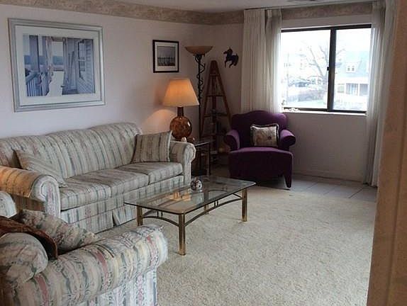 4th image of 295 Lynn Shore Dr APT 405